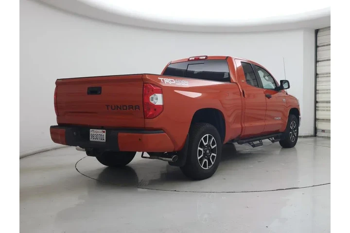 $39998 : Toyota Tundra 2018 4x4 SR5 4 image 8