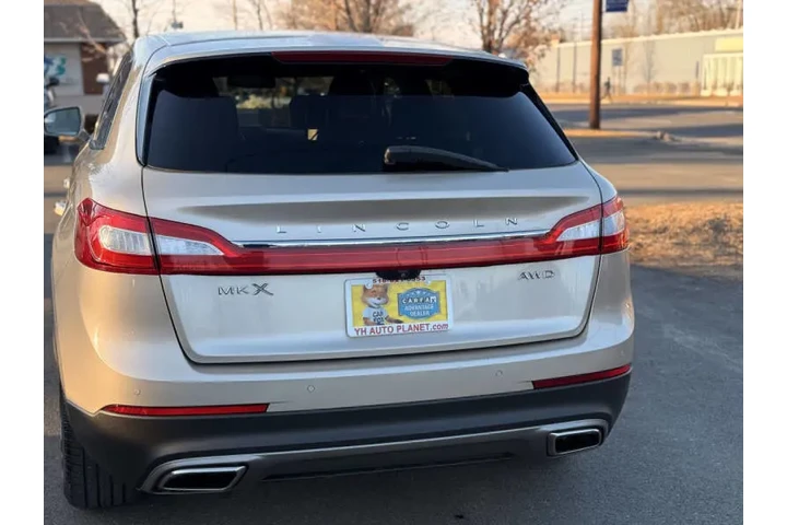 $12500 : 2017 MKX Select image 10