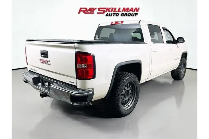 $17975 : GMC Sierra 1500 2015 4x4 SLE image 7
