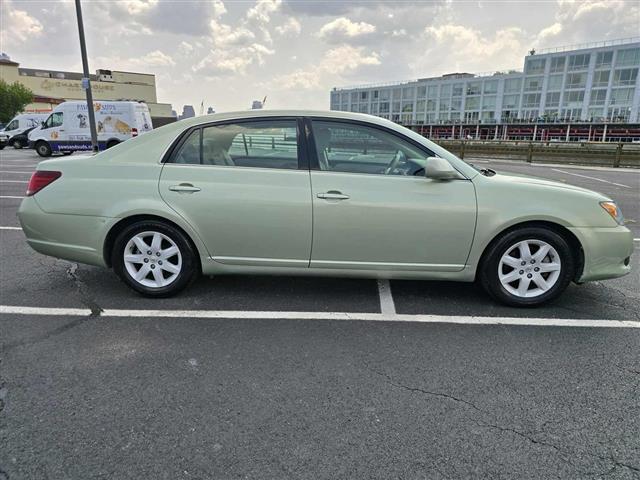 $5995 : 2010 TOYOTA AVALON image 9