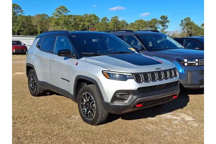 $25987 : Jeep Compass 2025 4x4 Trailh image 1