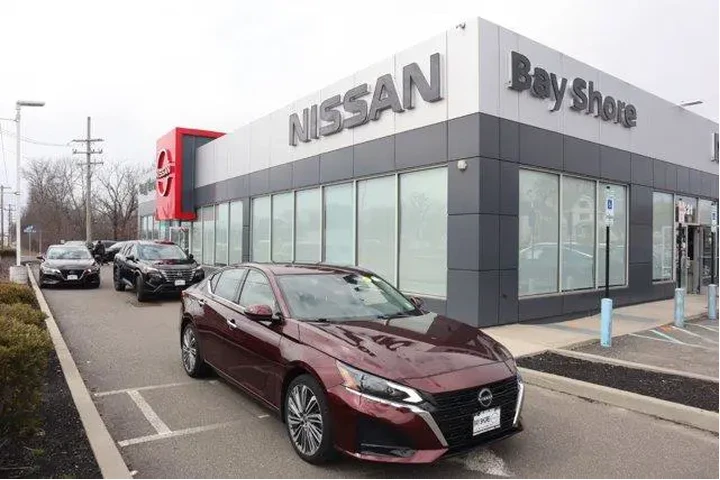 $24075 : Nissan Altima 2024 AWD 2.5 S image 2