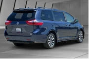 $34900 : Toyota Sienna 2019 AWD XLE 7 thumbnail