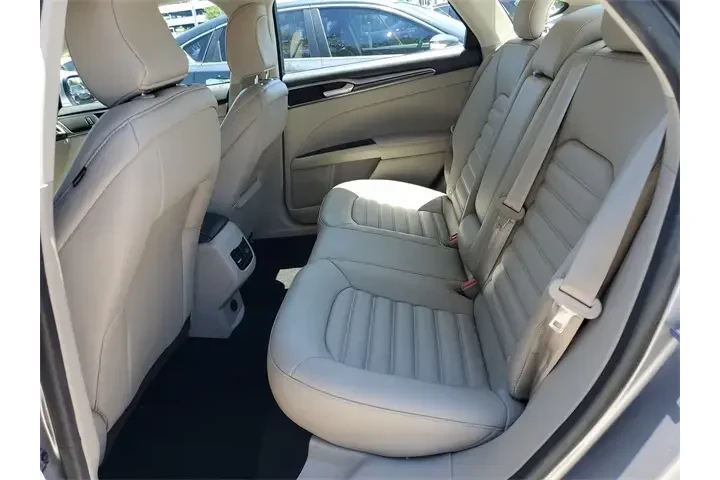 $14990 : Ford Fusion 2020 SEL 4dr Sed image 9