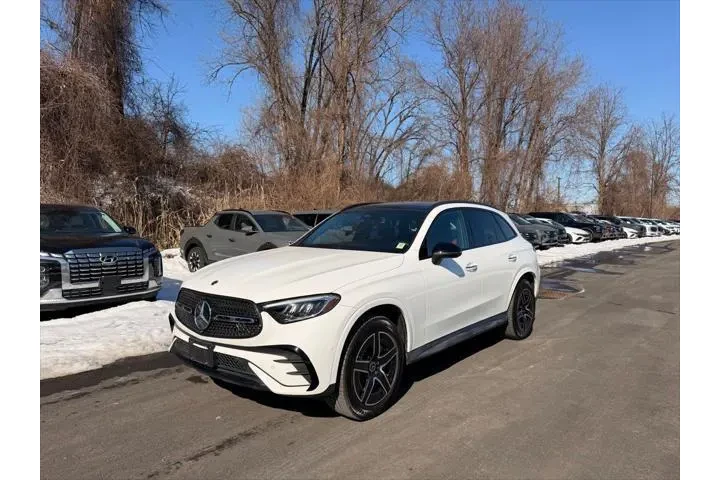 $35900 : Mercedes-Benz GLC 2023 AWD G image 8