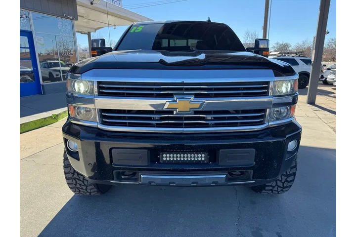 2015 Silverado 3500HD LTZ Cre image 2