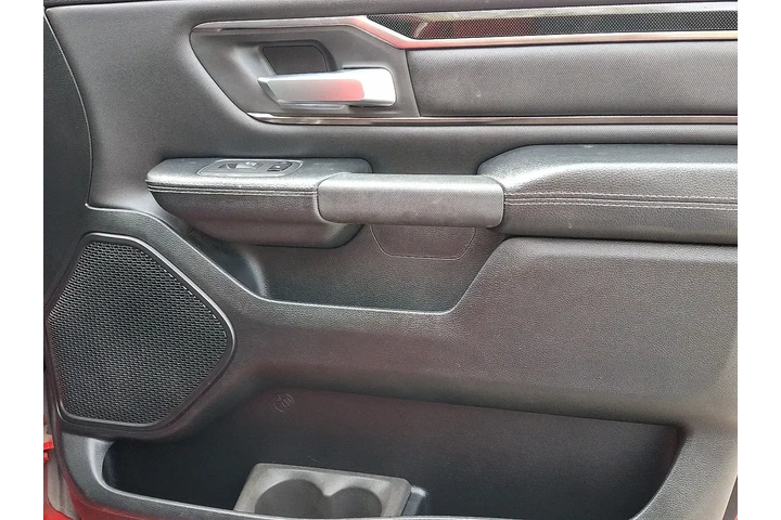 $33994 : Ram 1500 2020 4x4 Rebel 4dr image 10