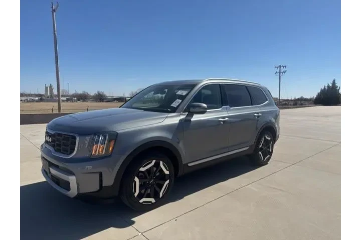 $36603 : Kia Telluride 2025 AWD S 4dr image 1
