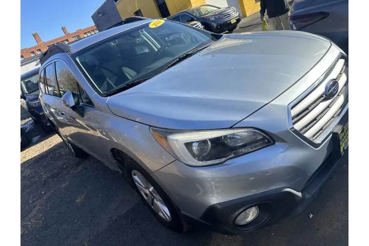 $11999 : 2017 Outback image 3