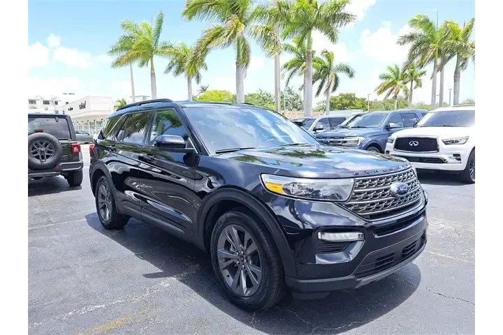 $27490 : Ford Explorer 2022 XLT 4dr S image 2