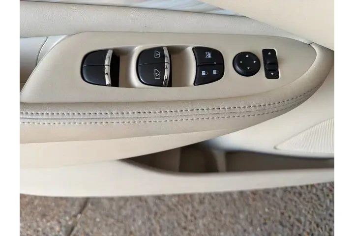 $18556 : Nissan Murano 2018 AWD S 4dr image 7