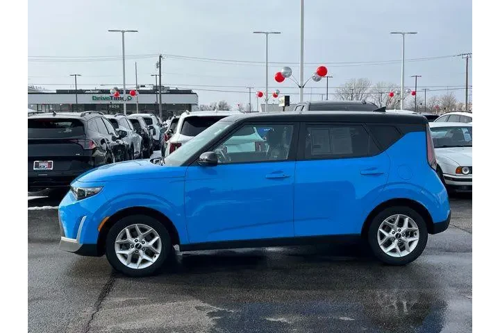 $18349 : Kia Soul 2023 S 4dr Crossove image 7