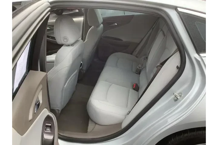 $14950 : Chevrolet Malibu 2021 LT 4dr image 10