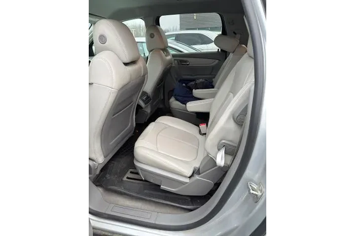 $8048 : Chevrolet Traverse 2015 AWD image 5
