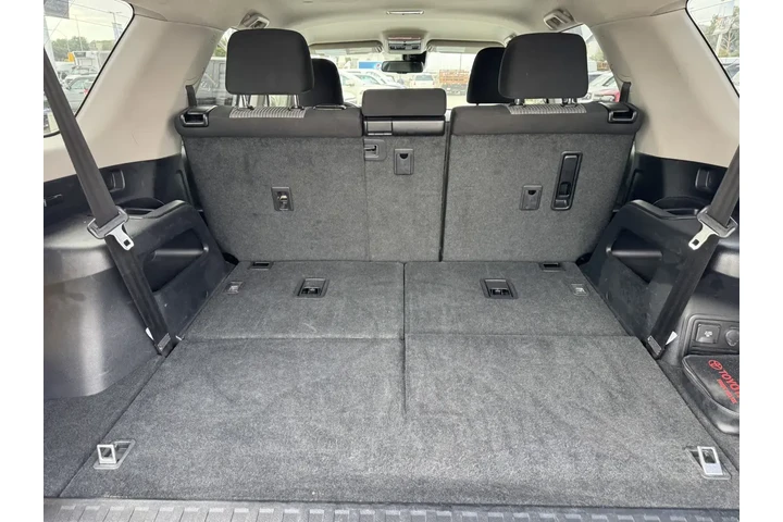 $39549 : Toyota 4Runner 2024 4x2 SR5 image 9