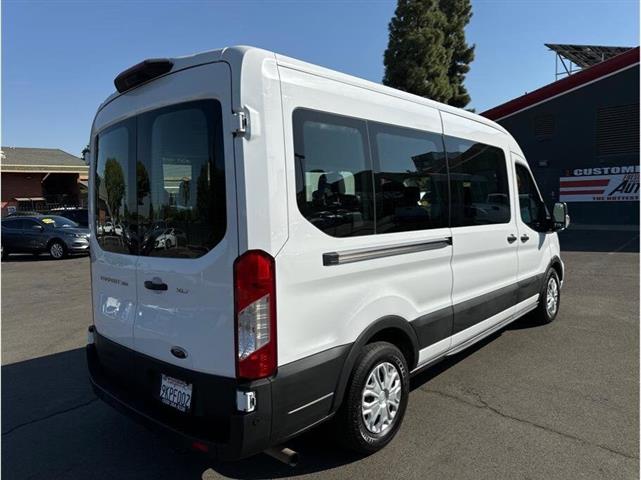 2022 Transit-350 Passenger image 4