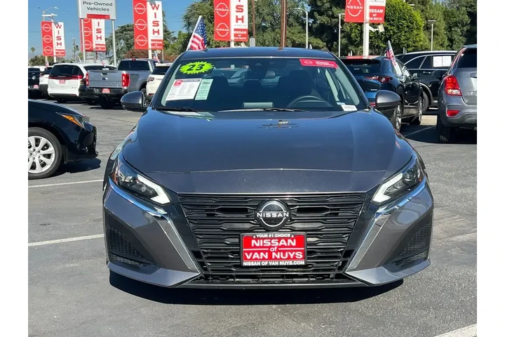 $18998 : Nissan Altima 2023 2.5 SV 4d image 8