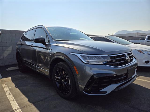 $25491 : Pre-Owned 2022 Tiguan SE R-Li image 1