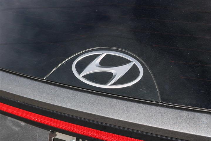 $24588 : Pre-Owned 2022 Hyundai Tucson image 10