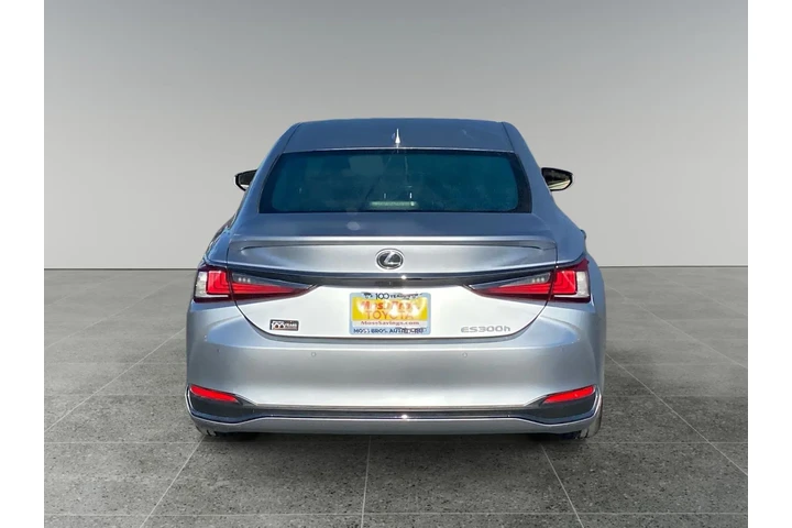 $35960 : Lexus ES 300h 2024 F SPORT D image 4