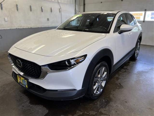 2021 CX-30 Preferred image 2