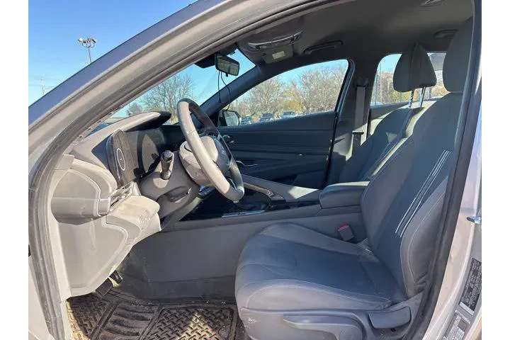 $16498 : Hyundai ELANTRA 2023 SEL 4dr image 5