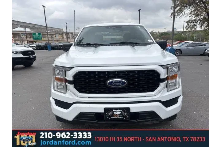 $25538 : Ford F-150 2022 4x2 XL 4dr S image 2