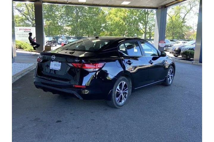 Nissan Sentra 2023 SV 4dr Se image 5