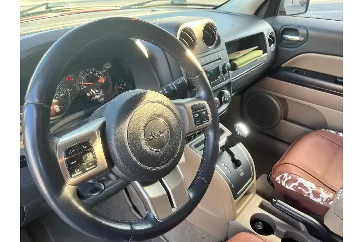 $9999 : Jeep Patriot 2015 4x4 Latitu image 8