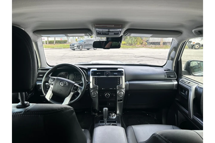 $30000 : TOYOTA 4RUNNER SR5 image 5