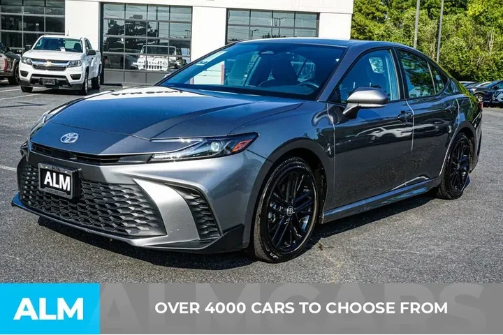 $26920 : Toyota Camry 2025 SE 4dr Sed image 3