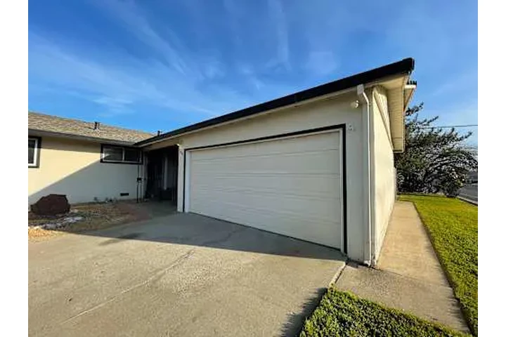 $2395 : Stellar Home image 2