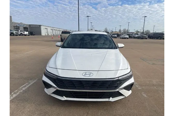 $19595 : Hyundai ELANTRA 2024 SEL 4dr image 4