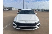 $19595 : Hyundai ELANTRA 2024 SEL 4dr thumbnail
