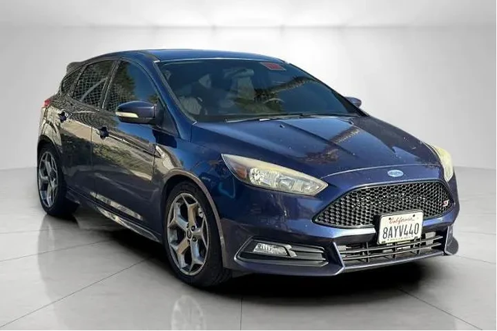 $25650 : Ford Focus 2017 ST 4dr Hatch image 1