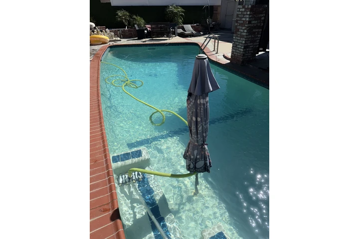 Fenix pool and Spa service image 3