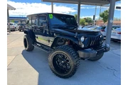 2017 Wrangler Unlimited Sahar thumbnail