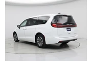 $28998 : Chrysler Pacifica Plug-In Hy thumbnail
