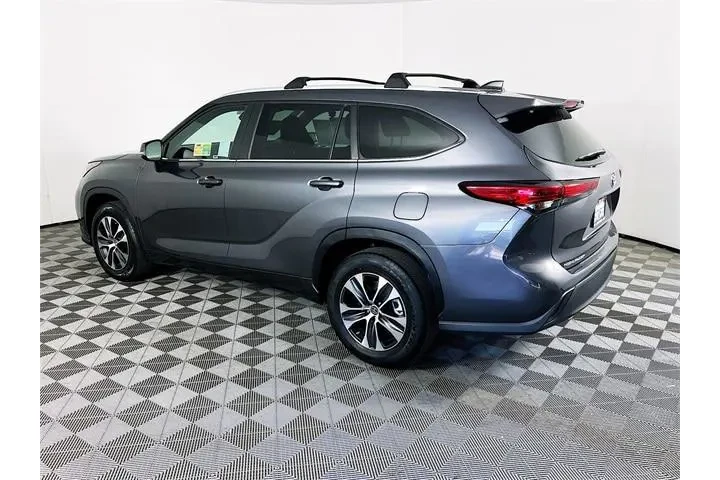 $38800 : Toyota Highlander Hybrid 202 image 5