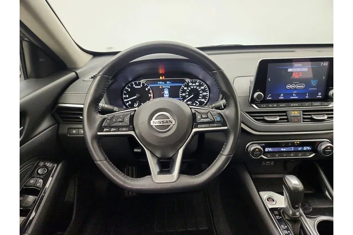 $20998 : Nissan Altima 2020 2.5 SV 4d image 10