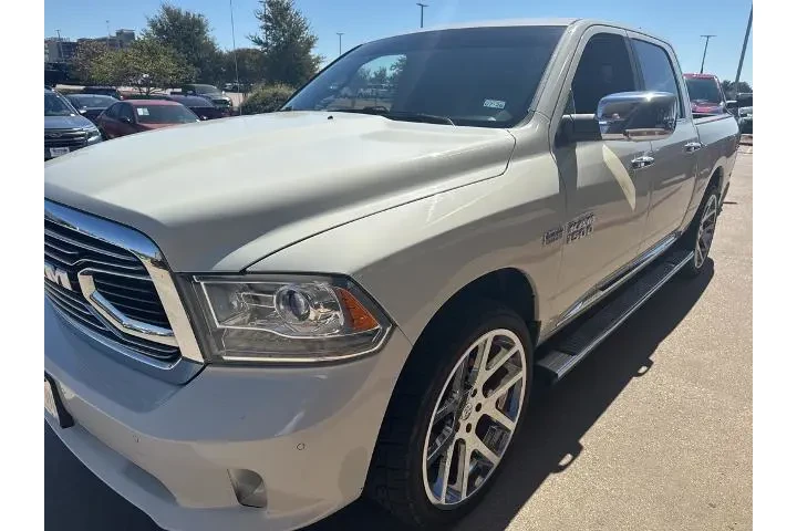 $18360 : Ram 1500 2017 4x2 Laramie Li image 1
