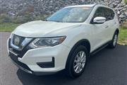 $16998 : PRE-OWNED 2017 NISSAN ROGUE SV thumbnail