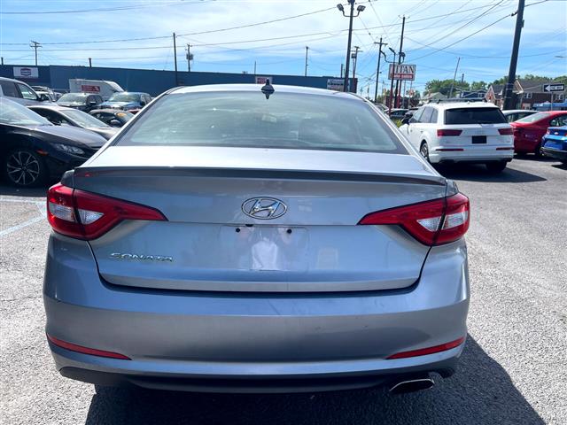 $9995 : 2015 Sonata image 7