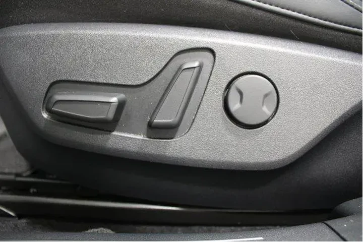 $27981 : Kia EV6 2024 Wind 4dr Crosso image 4