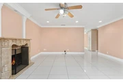 $2450 : 3 Bedroom Home in Koreatown LA thumbnail