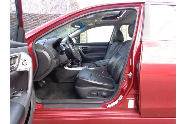 $6950 : 2014 Altima 2.5 SL image 8