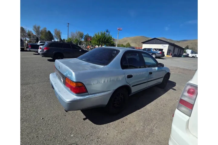 $2495 : 1993 Corolla DX image 4