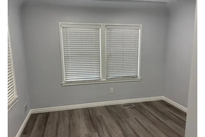 $2700 : Comfort at it peak.... image 2
