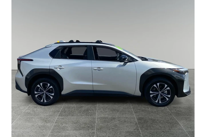 $24790 : Toyota bZ4X 2024 image 6