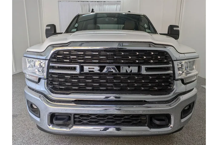 $39797 : Ram 1500 2024 4x4 Big Horn 4 image 9